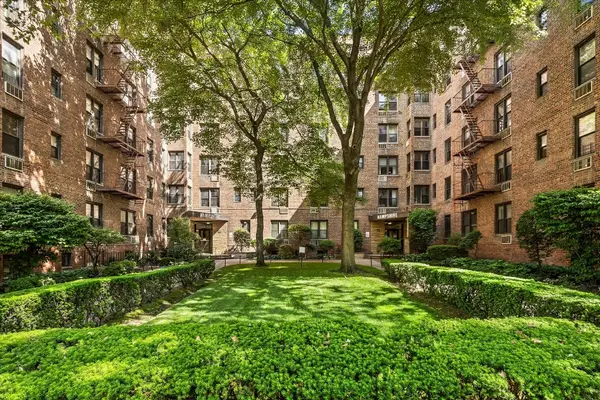 140-39 34th Avenue #2T, Queens, NY 11354