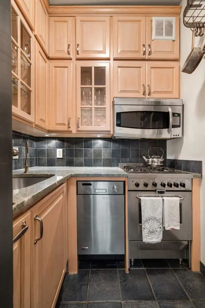 349 W 21st Street #C, Manhattan, NY 10011 - #3