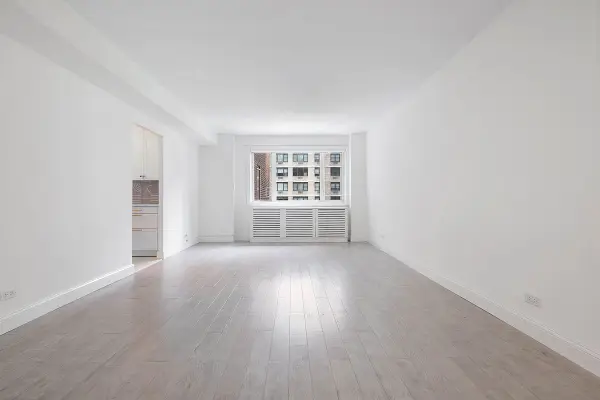 30 W 60th Street #8-S, Manhattan, NY 10023