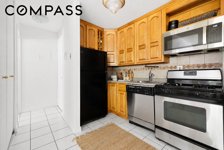 353 E 72nd Street #2C, Manhattan, NY 10021 - #2