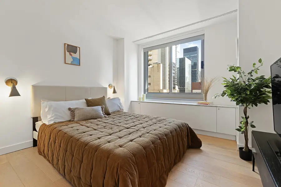 234 E 46th Street #1004, Manhattan, NY 10017 - #2