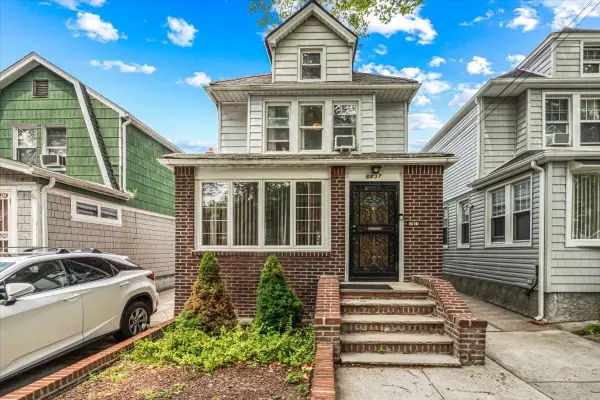 68-37 Nansen Street, Queens, NY 11375