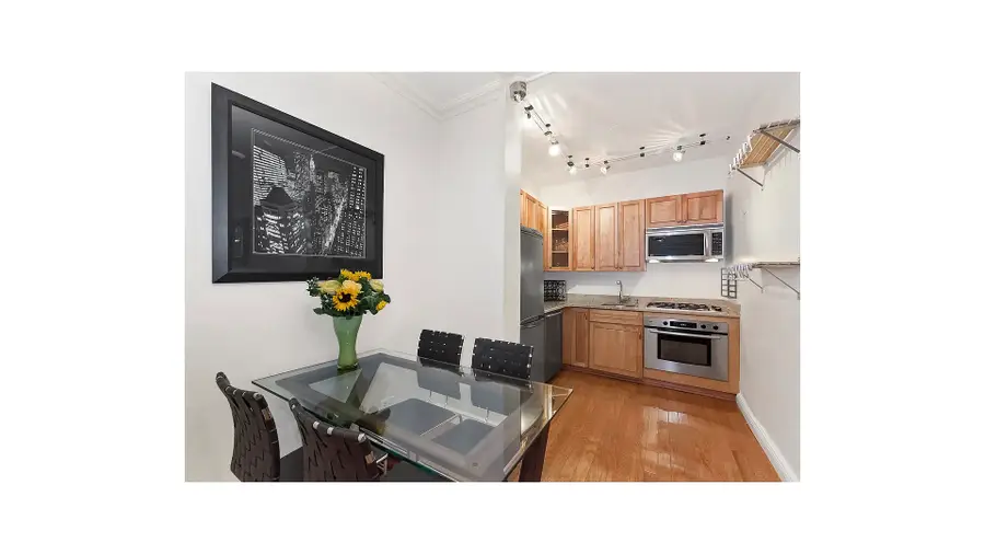 16 W 16th Street #1UN, Manhattan, NY 10011 - #2