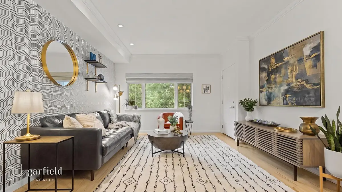 346 E 7th Street #2-B, Brooklyn, NY 11218 - #1