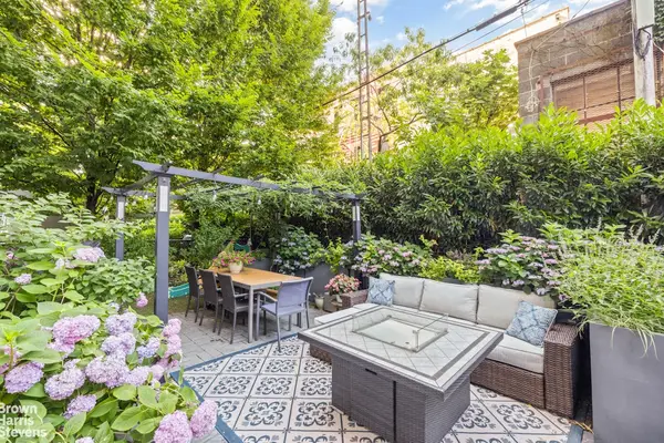 5-49 Borden Avenue #2B, Queens, NY 11101