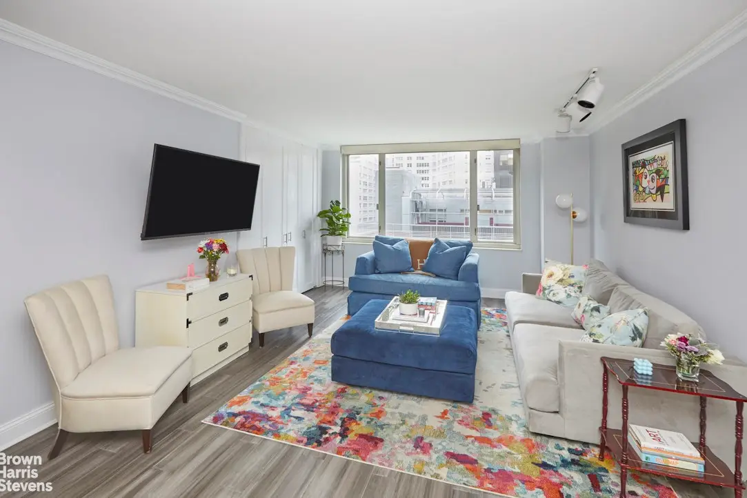 130 W 67th Street #9M, Manhattan, NY 10023 - #1