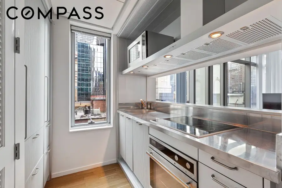 18 W 48th Street #17C, Manhattan, NY 10036 - #2