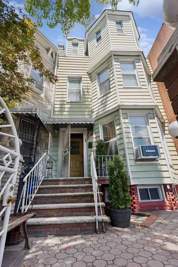 285 Winthrop Street, Brooklyn, NY 11225