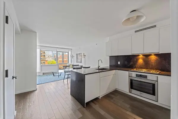 385 1st Avenue #8D, Manhattan, NY 10010