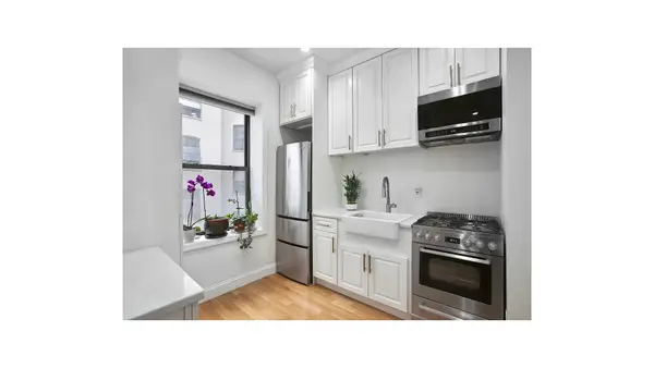 195 S 4th Street #C3, Brooklyn, NY 11211