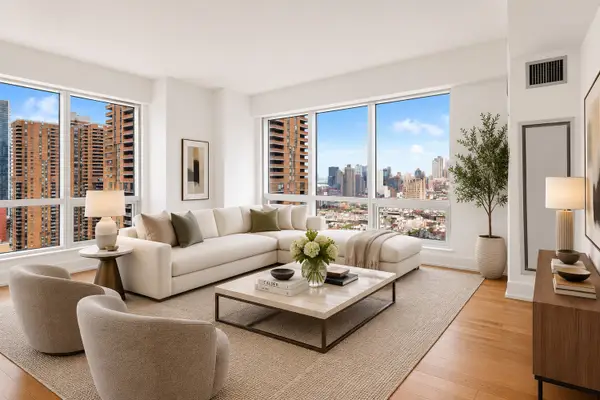350 W 42nd Street #28B, Manhattan, NY 10036