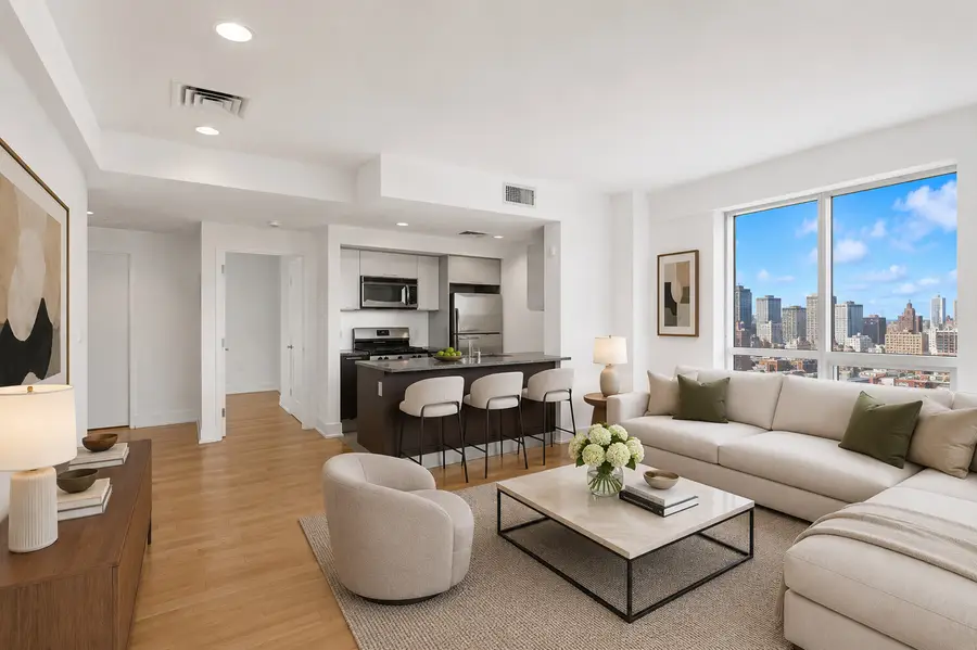 350 W 42nd Street #28B, Manhattan, NY 10036 - #3