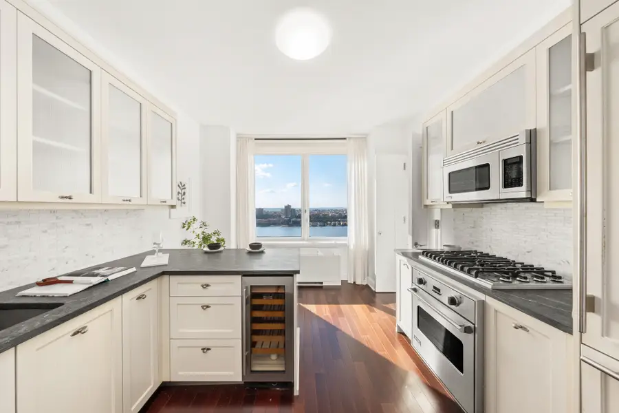 80 Riverside Boulevard #37A, New York, NY 10069 - #3