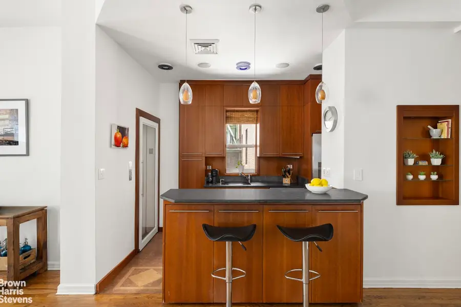 176 Broadway #12E, Manhattan, NY 10038 - #3