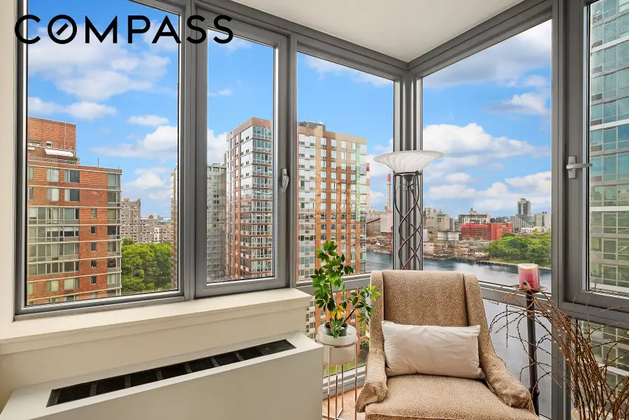 425 Main Street #Unit 16J, Manhattan, NY 10044 - #3