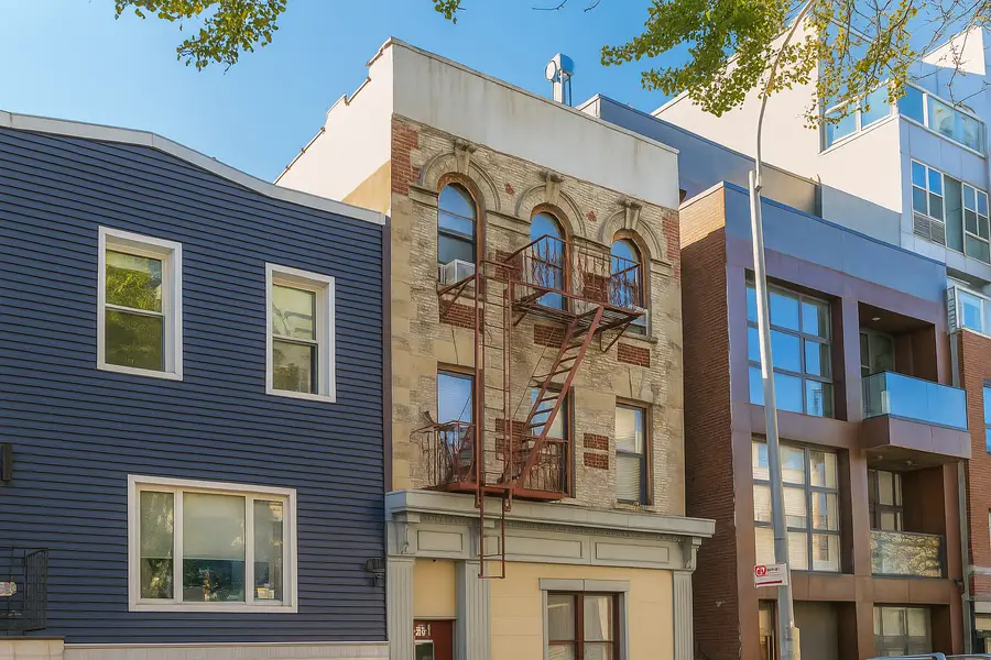 381 Manhattan Avenue, Brooklyn, NY 11211 - #2