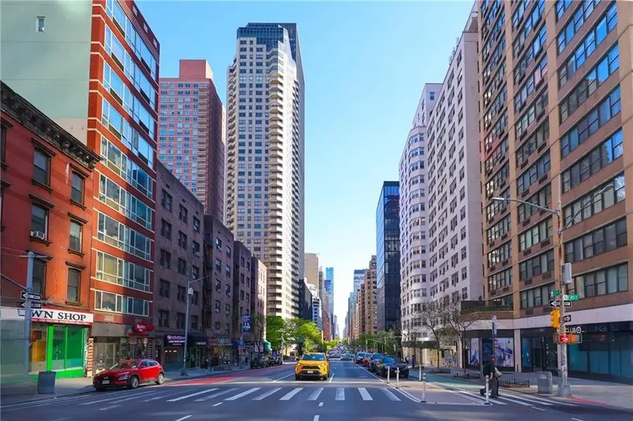 301 E 45th Street #9A, Manhattan, NY 10017 - #3