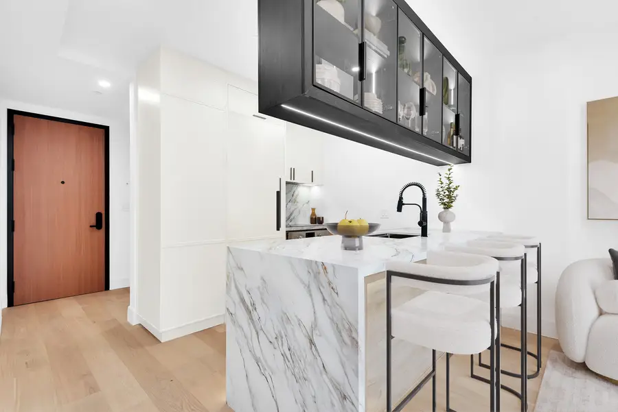 33-10 38th Avenue #601, Queens, NY 11101 - #3