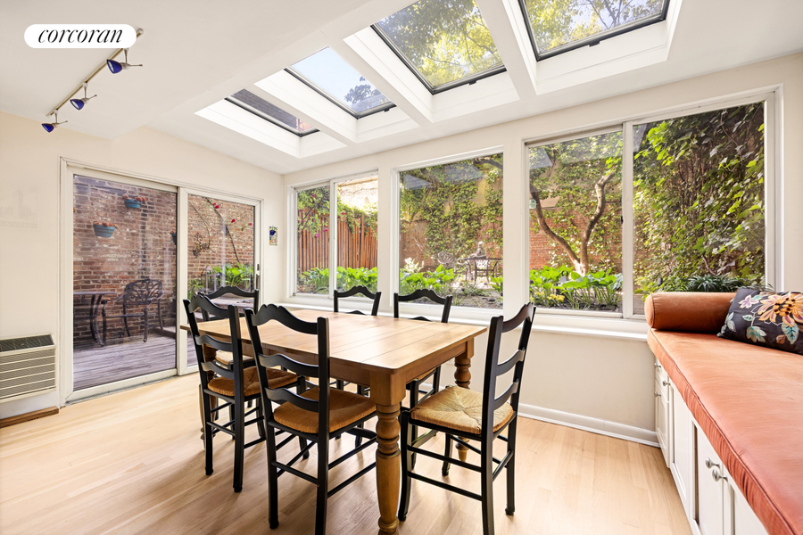 252 W 21st Street #GARDEN, Manhattan, NY 10011 - #3