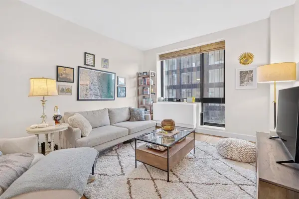 25-21 43rd Avenue #302, Queens, NY 11101