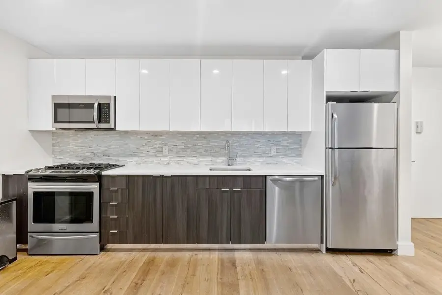 25-21 43rd Avenue #302, Queens, NY 11101 - #3