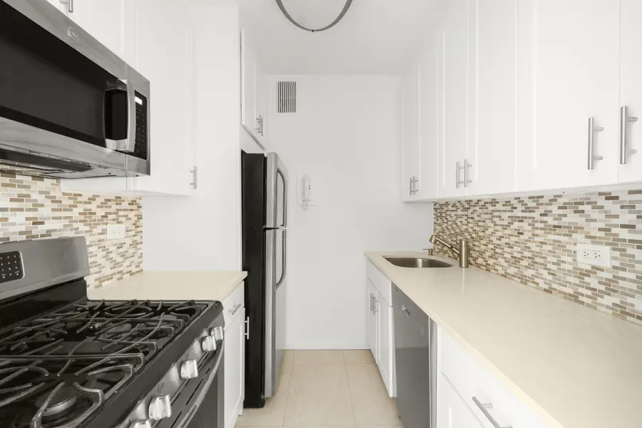 159 W 53rd Street #14F, Manhattan, NY 10019 - #2