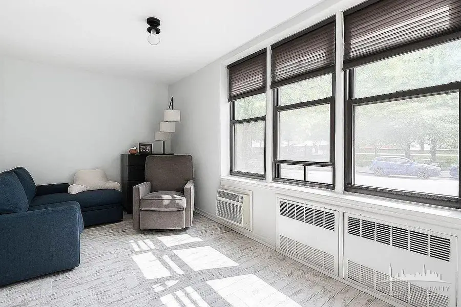87-70 173rd Street #2F, Queens, NY 11432 - #3