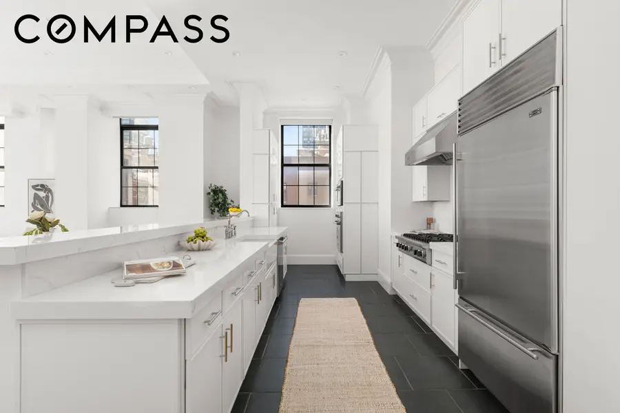 351 E 51st Street #LOFT 5, New York, NY 10022 - #3