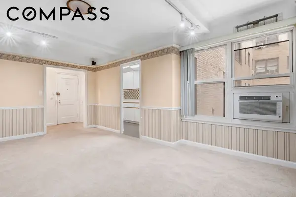 70 Remsen Street #2I, Brooklyn, NY 11201