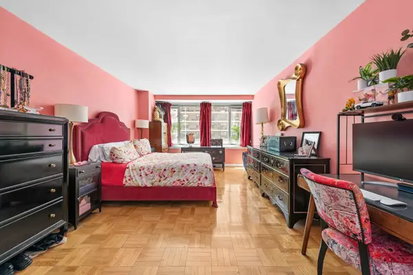 315 W 70th Street #3A, Manhattan, NY 10023