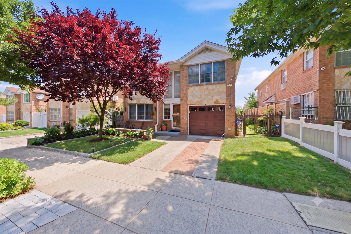 2410 Lodovick Avenue, Bronx, NY 10469 - #1