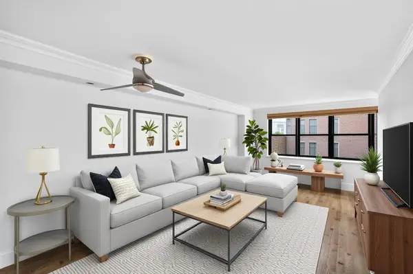 200 E 24th Street #910, Manhattan, NY 10010