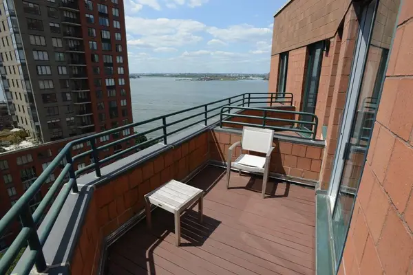 333 Rector Place #PH-5S, Manhattan, NY 10280