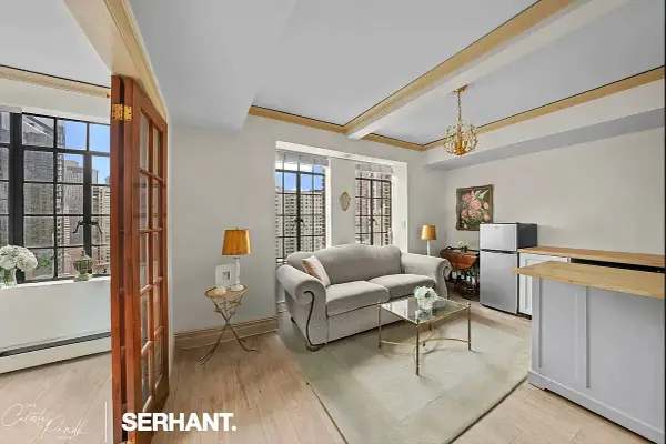 320 E 42nd Street #2318, Manhattan, NY 10017