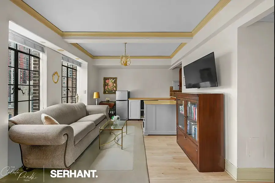 320 E 42nd Street #2318, New York, NY 10017 - #2