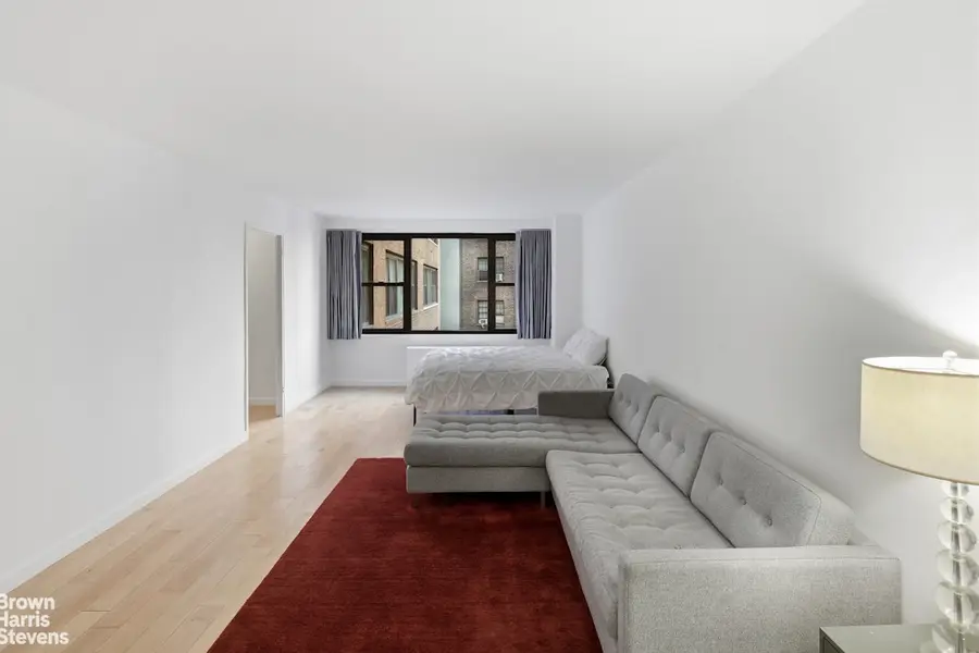 305 E 40th Street #8Z, Manhattan, NY 10017 - #2