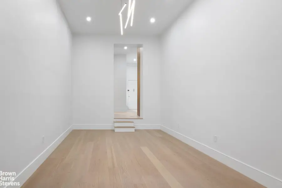 23 Waverly Place #2Y, Manhattan, NY 10003 - #3