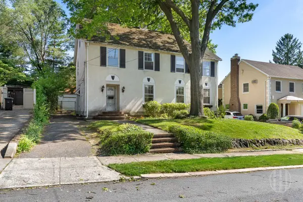 12 Carolina Road, Queens, NY 11362-1028