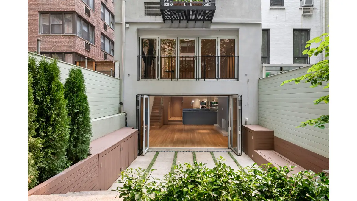 425 E 50th Street #1, New York, NY 10022 - #1