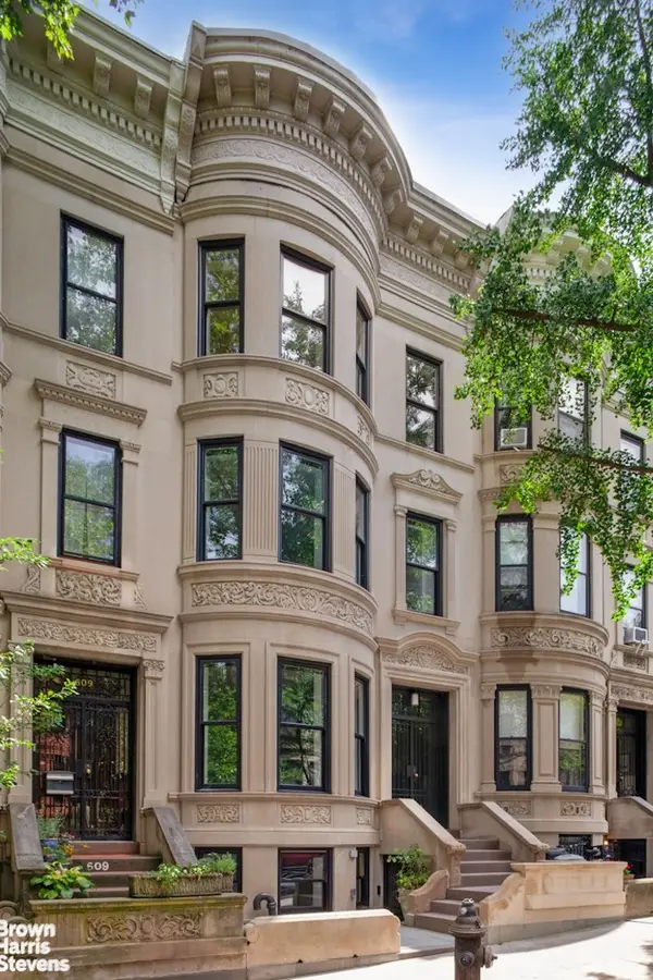 611 2nd Street, Brooklyn, NY 11215