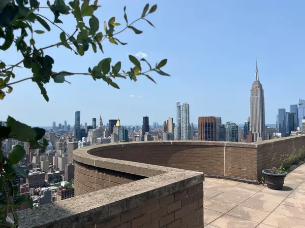330 E 38th Street #PHC, Manhattan, NY 10016