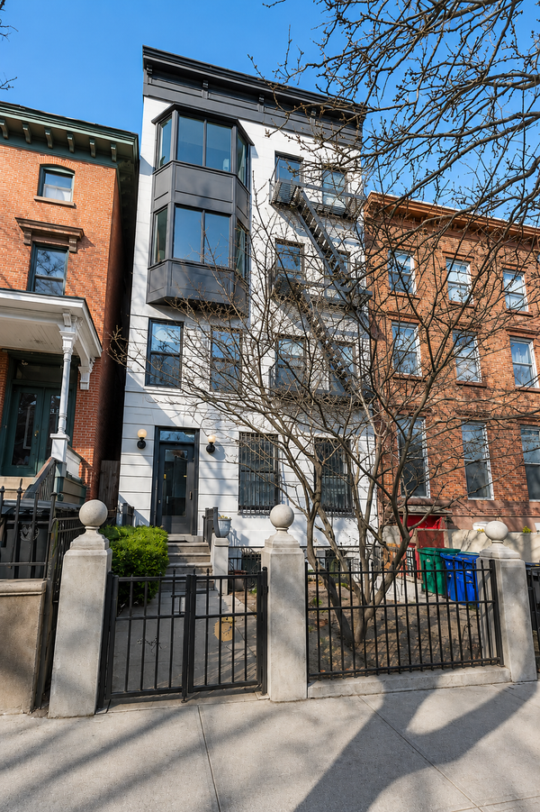 118 Clinton Avenue #2A, Brooklyn, NY 11205