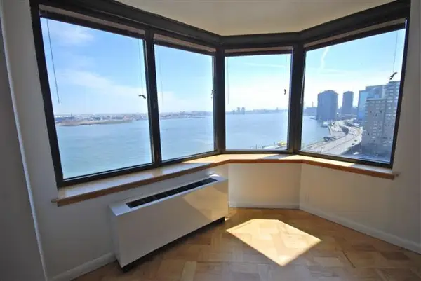 415 E 37th Street #15-D, Manhattan, NY 10016
