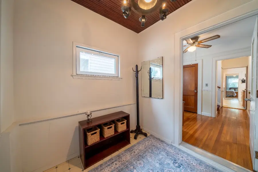 414 E 239th Street, Bronx, NY 10470 - #2