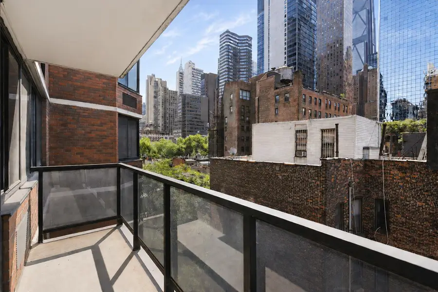 255 E 49th Street #9-A, Manhattan, NY 10017 - #3