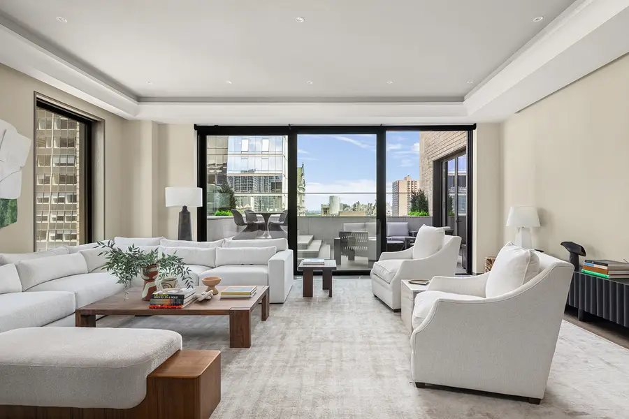 730 5th Avenue #18B, Manhattan, NY 10019 - #2