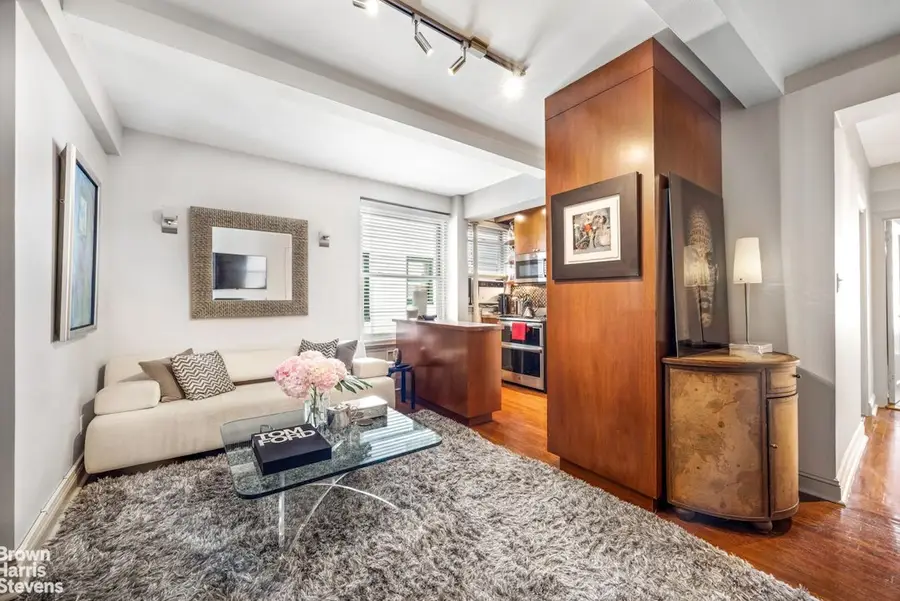 325 W 45th Street #916, New York, NY 10036 - #2