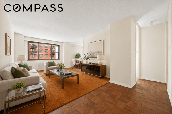 300 E 40th Street #4T, Manhattan, NY 10016