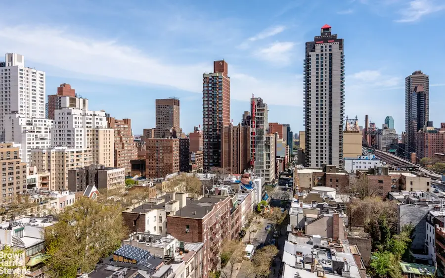 200 E 61st Street #16E, Manhattan, NY 10065 - #3