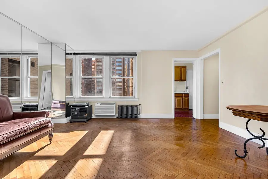 400 E 59th Street #8F, New York, NY 10022 - #3